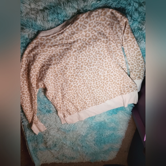 Time and tru sweatshirt - Picture 3 of 4